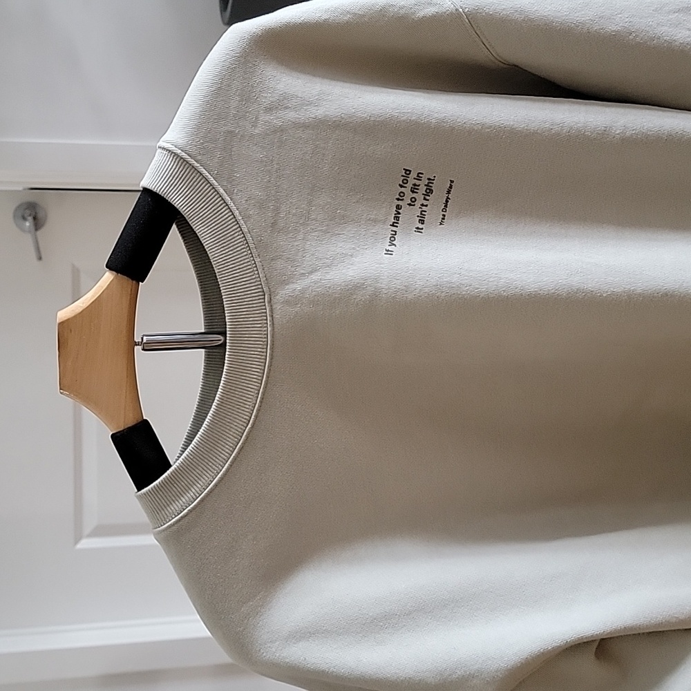 H&M Oversized Sweatshirt - Picture 5 of 9